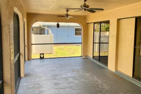 Casa en alquiler en Port Charlotte, Florida, 3 dormitorios, 161.19 m2 № 1767621 - foto 17