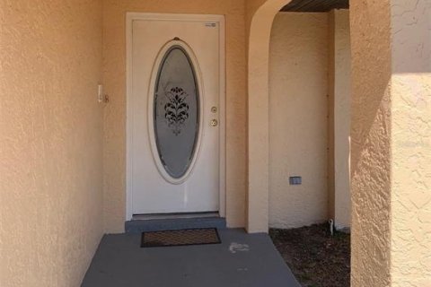 Casa en alquiler en Port Charlotte, Florida, 3 dormitorios, 161.19 m2 № 1767621 - foto 3