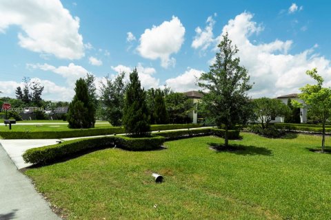 Casa en Plantation, Florida 6 dormitorios № 2075017