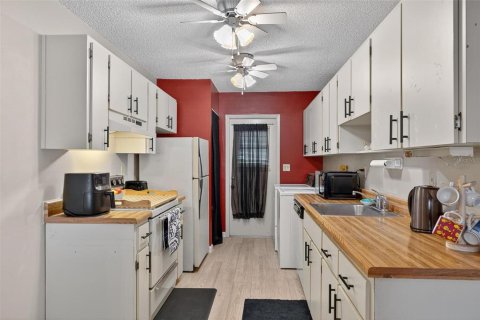 Condominio en venta en Tavares, Florida, 3 dormitorios, 105.91 m2 № 1908023 - foto 12