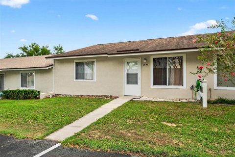 Condominio en venta en Tavares, Florida, 3 dormitorios, 105.91 m2 № 1908023 - foto 1