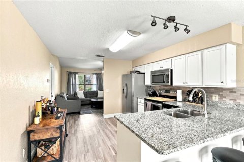 House in Ocala, Florida 3 bedrooms, 103.77 sq.m. № 2395874 - photo 6