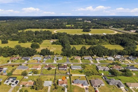 House in Ocala, Florida 3 bedrooms, 103.77 sq.m. № 2395874 - photo 28