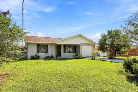 House in Ocala, Florida 3 bedrooms, 103.77 sq.m. № 2395874
