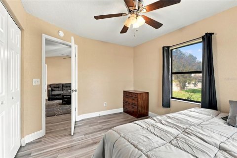 House in Ocala, Florida 3 bedrooms, 103.77 sq.m. № 2395874 - photo 15