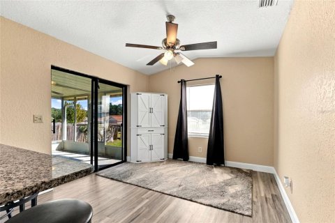 House in Ocala, Florida 3 bedrooms, 103.77 sq.m. № 2395874 - photo 9
