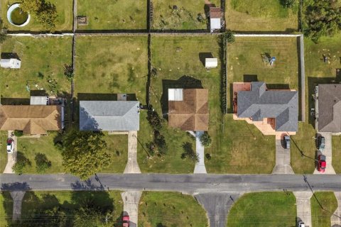 House in Ocala, Florida 3 bedrooms, 103.77 sq.m. № 2395874 - photo 27