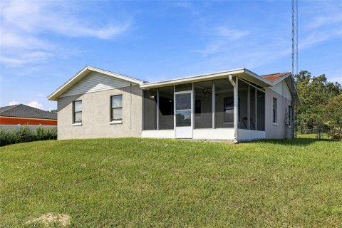 House in Ocala, Florida 3 bedrooms, 103.77 sq.m. № 2395874 - photo 23