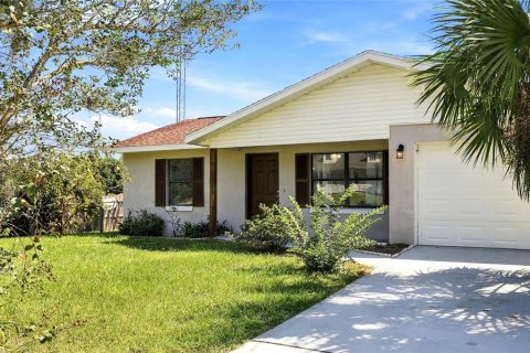 House in Ocala, Florida 3 bedrooms, 103.77 sq.m. № 2395874 - photo 24