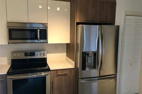 Propiedad comercial en venta en Coral Gables, Florida, 231.33 m2 № 1959319 - foto 4