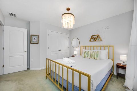 House in Tampa, Florida 3 bedrooms, 173.36 sq.m. № 2378035 - photo 30