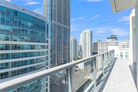 Condominio en alquiler en Miami, Florida, 3 dormitorios, 138.42 m2 № 2079251 - foto 5