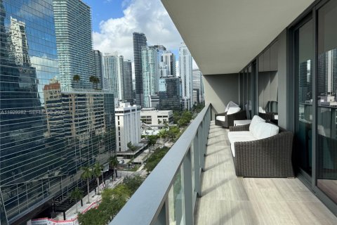 Снять в аренду кондоминиум в Майами, Флорида 2 спальни, 89.46м2, № 1987590 - фото 9