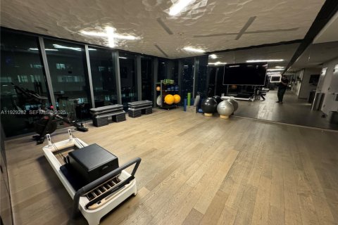 Снять в аренду кондоминиум в Майами, Флорида 2 спальни, 89.46м2, № 1987590 - фото 14