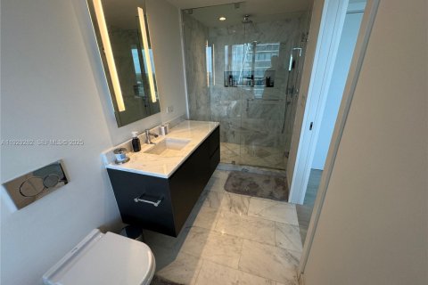 Снять в аренду кондоминиум в Майами, Флорида 2 спальни, 89.46м2, № 1987590 - фото 27