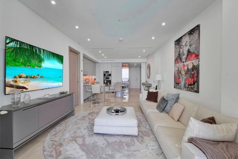Condo in Bal Harbour, Florida, 2 bedrooms  № 1890829 - photo 15