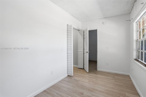 House in Loxahatchee Groves, Florida 3 bedrooms, 203.83 sq.m. № 2026647 - photo 7