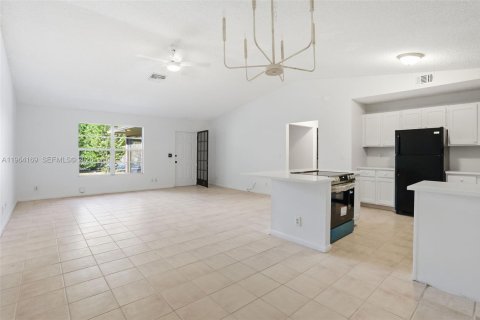 House in Loxahatchee Groves, Florida 3 bedrooms, 203.83 sq.m. № 2026647 - photo 24