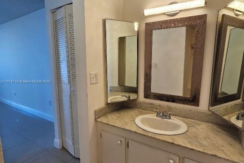 Copropriété à vendre à Miami, Floride: 1 chambre, 82.59 m2 № 1971336 - photo 15