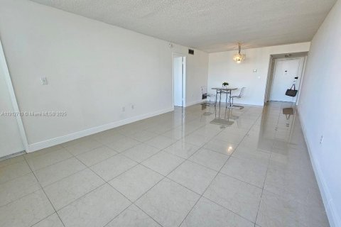 Copropriété à vendre à Miami, Floride: 1 chambre, 82.59 m2 № 1971336 - photo 6