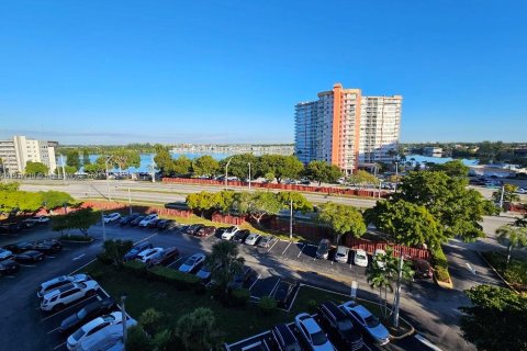 Copropriété à vendre à Miami, Floride: 1 chambre, 82.59 m2 № 1971336 - photo 20