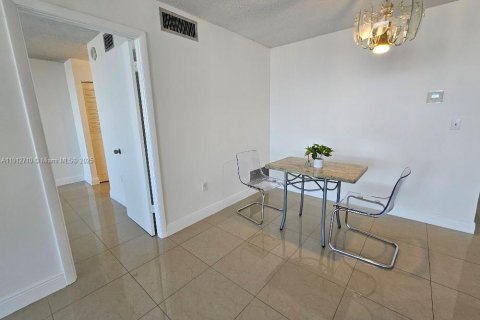 Copropriété à vendre à Miami, Floride: 1 chambre, 82.59 m2 № 1971336 - photo 7