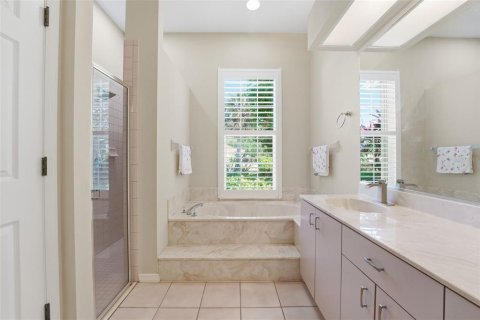 House in Nokomis, Florida 4 bedrooms, 240.9 sq.m. № 2143016 - photo 28