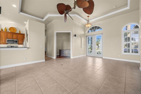 Купить виллу или дом в Кейп-Корал, Флорида 3 спальни, 225.38м2, № 2006724 - фото 10