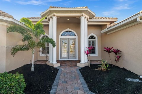 Купить виллу или дом в Кейп-Корал, Флорида 3 спальни, 225.38м2, № 2006724 - фото 6