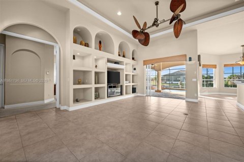 Купить виллу или дом в Кейп-Корал, Флорида 3 спальни, 225.38м2, № 2006724 - фото 7