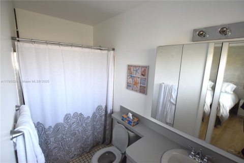 Villa ou maison à vendre à West Palm Beach, Floride: 2 chambres, 84.54 m2 № 1875421 - photo 12