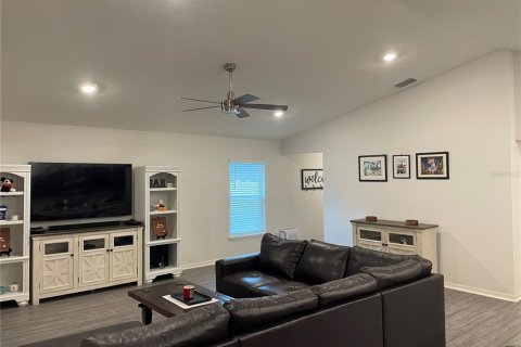 House in Auburndale, Florida 3 bedrooms, 140.38 sq.m. № 1837694 - photo 6