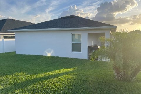 House in Auburndale, Florida 3 bedrooms, 140.38 sq.m. № 1837694 - photo 23