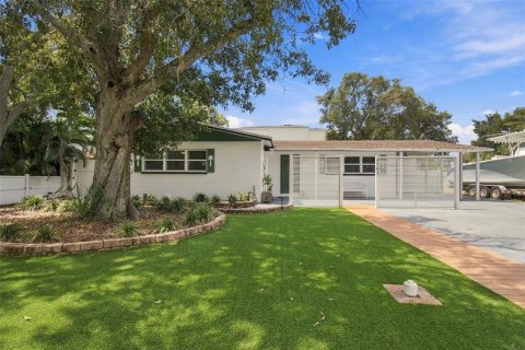 Casa en Tampa, Florida 2 dormitorios, 121.33 m2 № 2370707
