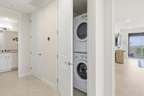 Купить кондоминиум в Брейдентон, Флорида 7 комнат, 154.59м2, № 2131193 - фото 28