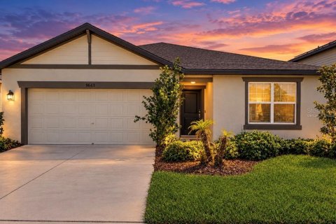 House in SUMMERS CAY in Thonotosassa, Florida 3 bedrooms, 171.31 sq.m. № 2396388