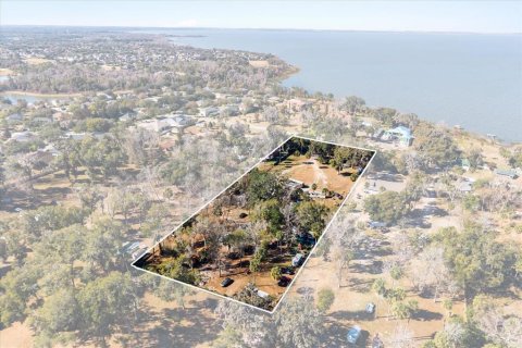 Terrain à Apopka, Floride № 2195448