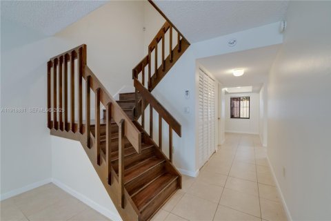 Adosado en alquiler en Miami, Florida, 3 dormitorios, 155.05 m2 № 1983955 - foto 6