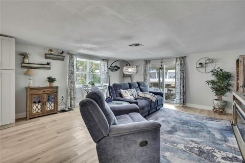 Villa ou maison à vendre à Hudson, Floride: 2 chambres, 112.6 m2 № 1853238 - photo 15