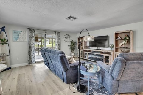 Villa ou maison à vendre à Hudson, Floride: 2 chambres, 112.6 m2 № 1853238 - photo 16