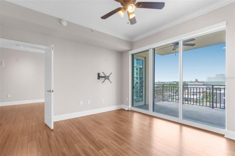 Condo in Tampa, Florida, 2 bedrooms  № 2345317 - photo 21