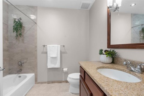 Condo in Tampa, Florida, 2 bedrooms  № 2345317 - photo 28