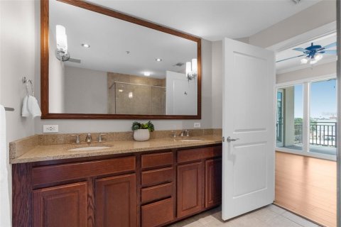 Condo in Tampa, Florida, 2 bedrooms  № 2345317 - photo 27