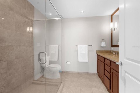 Condo in Tampa, Florida, 2 bedrooms  № 2345317 - photo 23