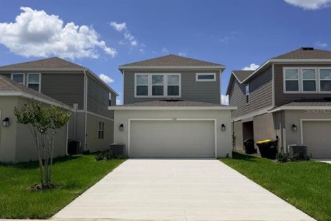 Touwnhouse à vendre à Clermont, Floride: 3 chambres, 153.01 m2 № 2325007 - photo 2