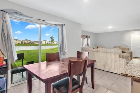 House in Wimauma, Florida 4 bedrooms, 226.22 sq.m. № 1853895 - photo 5