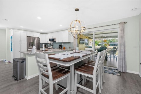 Villa ou maison à vendre à Rotonda, Floride: 4 chambres, 161.56 m2 № 2196993 - photo 25