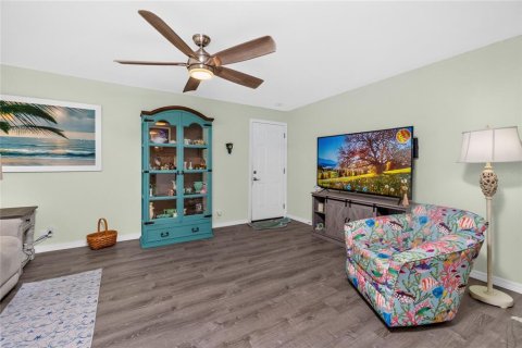 Villa ou maison à vendre à Rotonda, Floride: 4 chambres, 161.56 m2 № 2196993 - photo 7