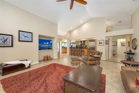 House in Sarasota, Florida 4 bedrooms, 278.89 sq.m. № 1843864 - photo 13