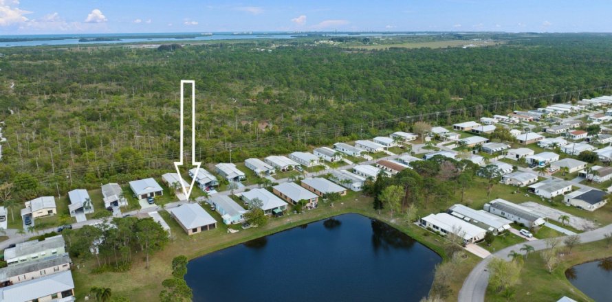 Villa ou maison à Fort Pierce, Floride 3 chambres, 163.14 m2 № 1059090